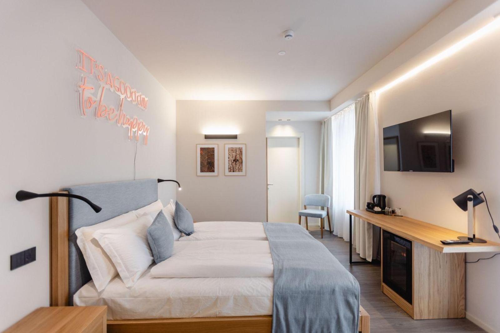 Terra Hotel Boutique Tirano Exterior photo