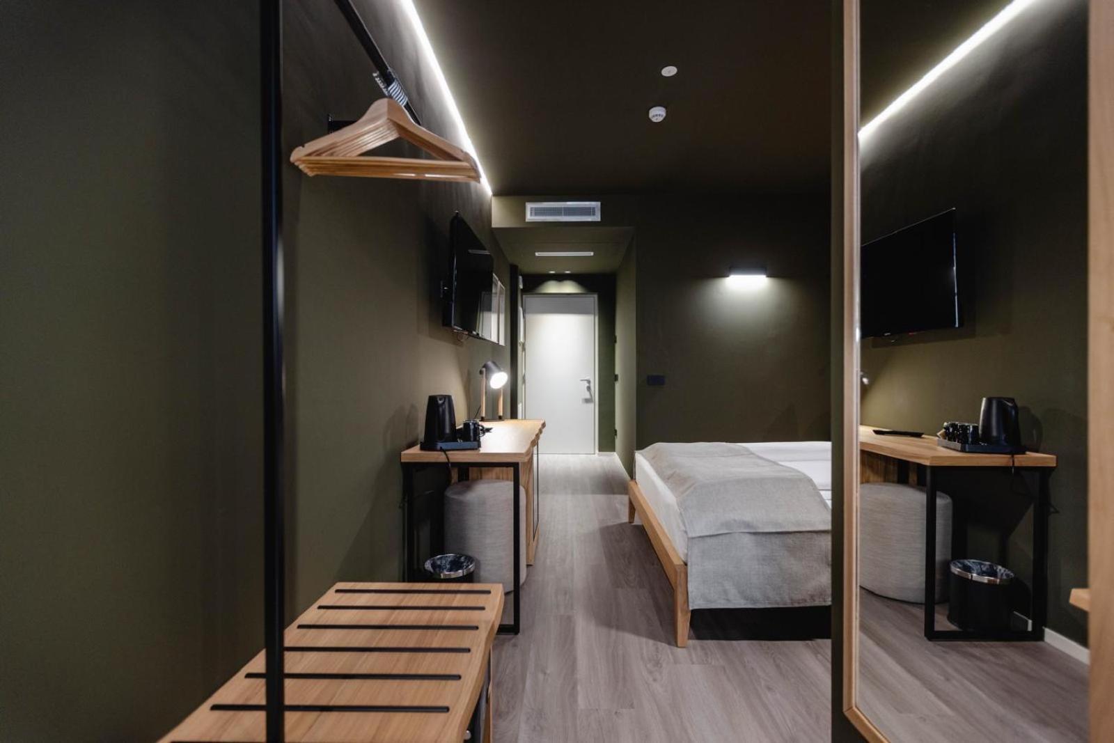 Terra Hotel Boutique Tirano Exterior photo